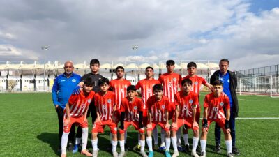 Akdeniz Belediye Spor Kulübü U-14 Futbol Takımı, Aksaray’da düzenlenen Türkiye