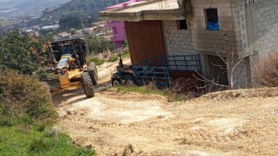 Akdeniz Belediyesi Fen İşleri Müdürlüğü ekipleri, ilçe genelinde ulaşım konforunu