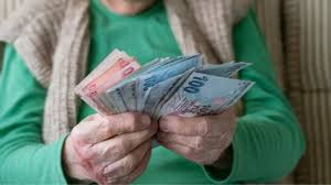 Mersin Çarşı’dayız. Sokağın nabzını tutuyoruz. Soru net: Emeklilik bir hayal