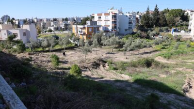 Toroslar Belediyesi, ilçede işgal edilmiş kamusal alanları yeniden vatandaşların kullanımına