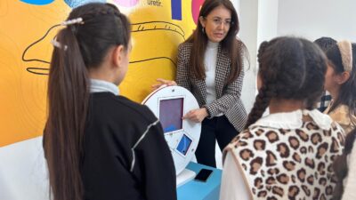 Akdeniz Belediyesi, Yaparak Yaşayarak Öğrenme Merkezi ile her gün yüzlerce