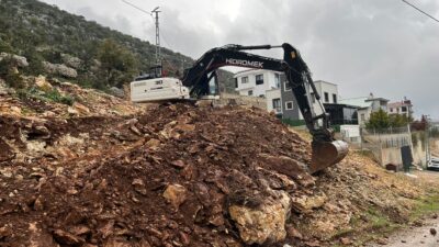 Toroslar Belediyesi, ilçenin yüksek kesimlerinde etkili olan yoğun yağışların ardından