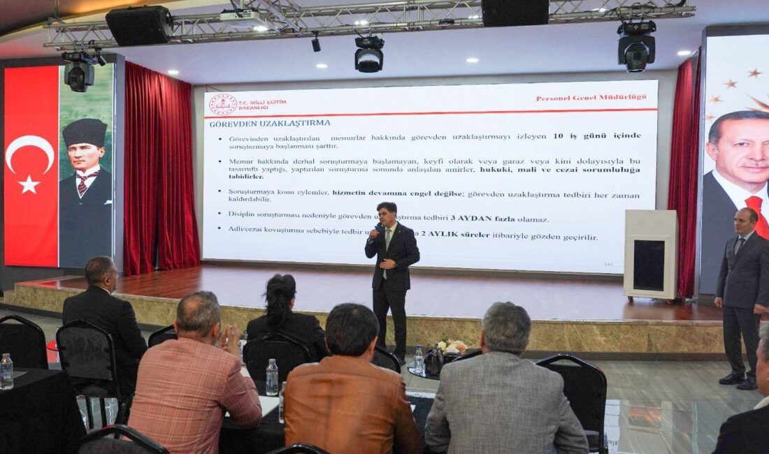 “DİSİPLİN, ÖDÜL VE ETİK SEMİNERİ” KAPANIŞ PROGRAMIYLA SONA ERDİ İl Millî Eğitim Müdürü Muhammed Özdemirci; Suphi Öner Öğretmenevinde düzenlenen