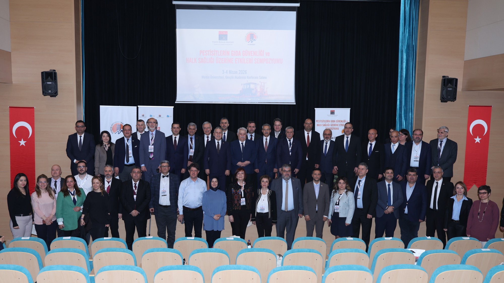 “Pestisitlerin Gıda Güvenliği ve Halk Sağlığına Etkileri Sempozyumu” Gerçekleştirildi