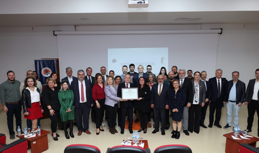 5 Yıllık Akreditasyon Belgesi Takdim Edildi, Yeni Bilgisayar Laboratuvarı Açıldı Mersin Üniversitesi İletişim Fakültesi Radyo, Televizyon ve Sinema Bölümü, İletişim