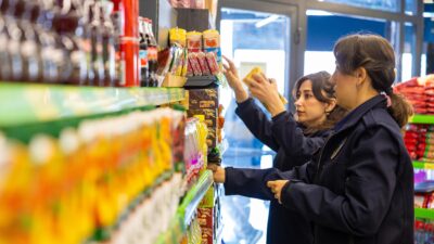 Mezitli Belediyesi, halk sağlığını korumaya yönelik denetimlerini aralıksız sürdürüyor. Mezitli