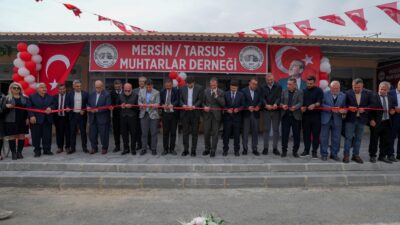 Tarsus Muhtarlar Derneği’nin yeni hizmet binası düzenlenen törenle açıldı. Açılışa