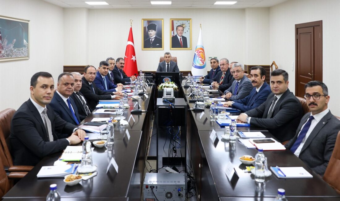 Mersin Valisi Atilla Toros’un başkanlığında, ‘Sığınak Çalışmaları’ değerlendirme ve koordinasyon