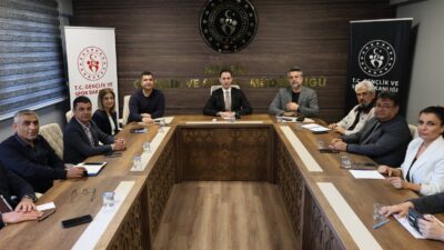 Şube Müdürleri İstişare ve Değerlendirme Toplantısı Gerçekleştirildi Mersin Gençlik ve Spor İl Müdürü Göksun Öz başkanlığında, şube