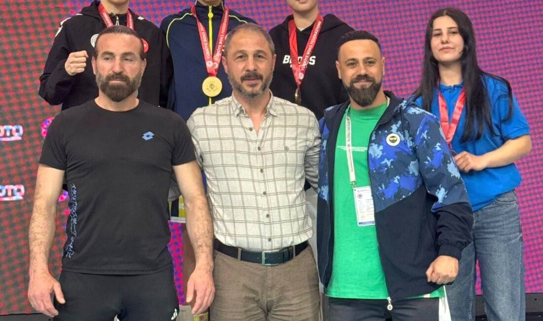 Mersinli Sporcular Busenur ve Kübra Türkiye Şampiyonu! 09-19 Nisan tarihleri arası Bursa’da düzenlenen Vahdettin İşsever Gençler Türkiye