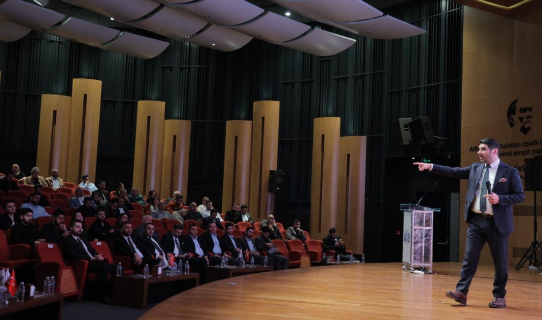 Genç MÜSİAD Mersin’in, Akdeniz İhracatçı Birlikleri işbirliğiyle düzenlediği “İhracat Söyleşileri”nde