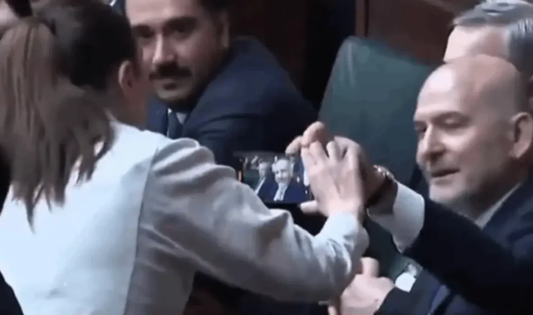 TBMM’de AK Parti grup toplantısı sonrası, eski İçişleri Bakanı Süleyman