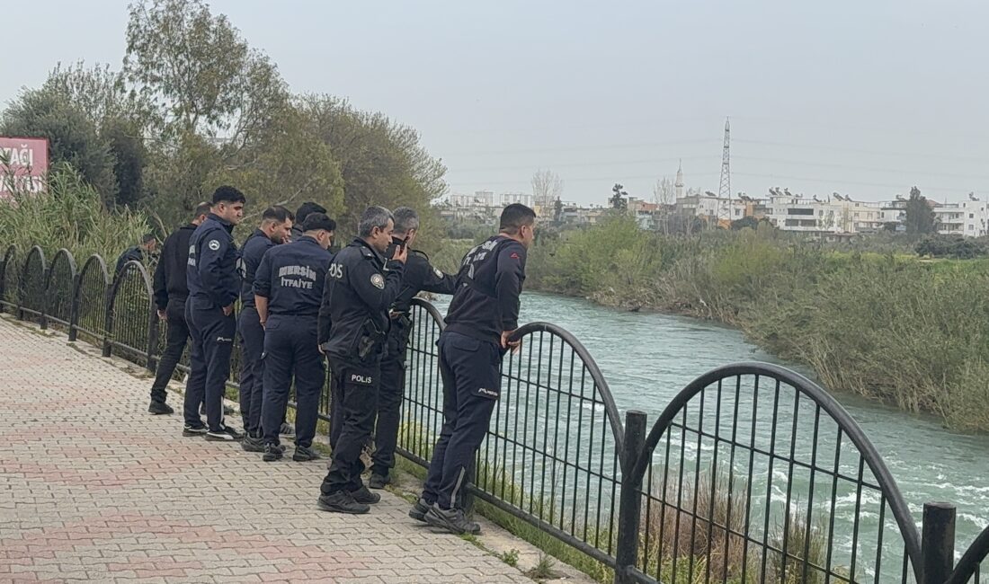 Tarsus’ta suya atlayan çocuk kayboldu: Arama çalışması devam ediyor Mersin’in Tarsus ilçesinde suya atlayan 17 yaşındaki çocuk kayboldu. Çocuğun