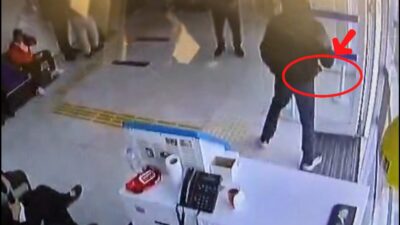 Mersin’de yüzü maskeli ve elinde satırla banka şubesine girerek gasp