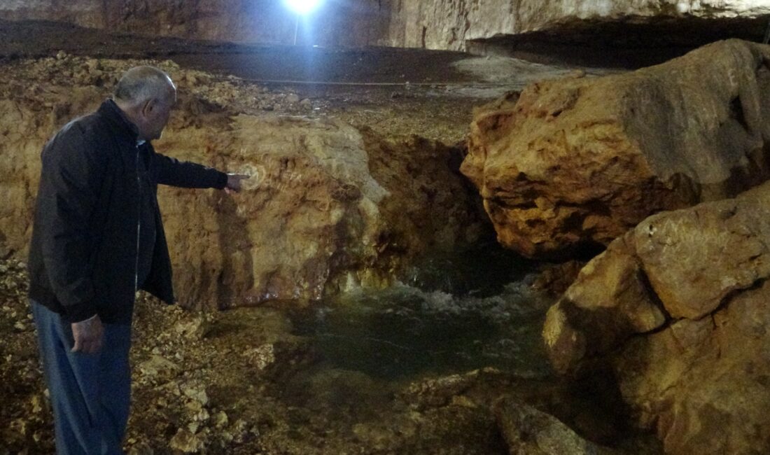 Cennet Obruğu’ndan 13 yıl sonra su çıktı Mersin’in önemli turizm noktaları arasında yer alan ‘Cennet ve Cehennem’