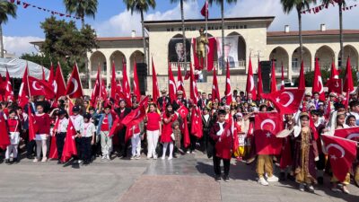 Mersin‘de 23 Nisan Ulusal Egemenlik ve Çocuk Bayramı, düzenlenen törenle