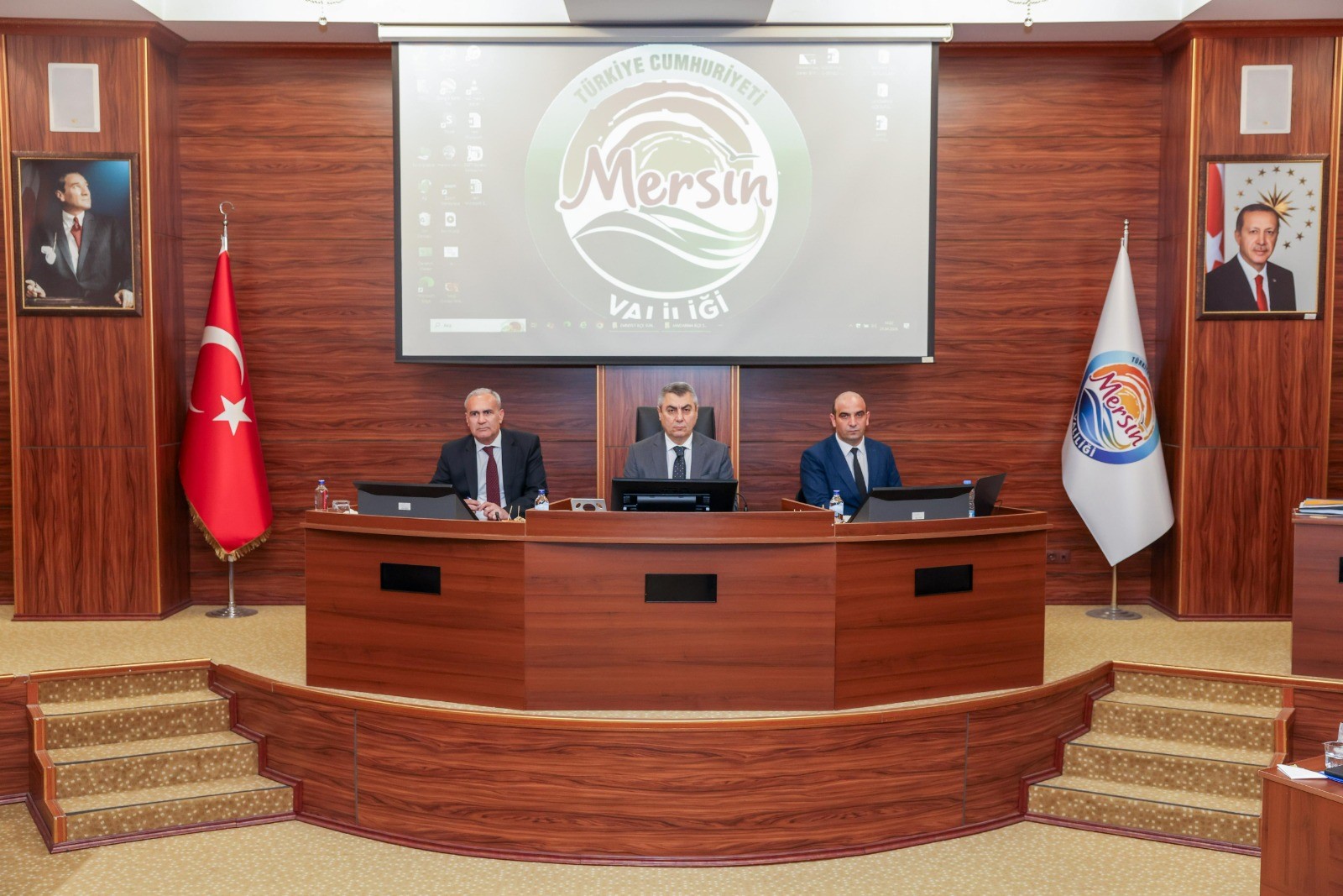 Vali Toros: “Mersin’in huzurunu bozmak isteyenlere geçit yok”