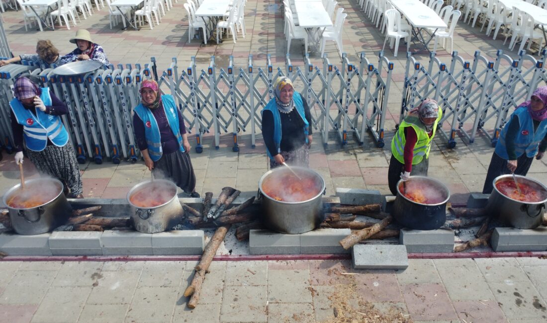 Mersin Erdemli ‘de birlikte ve beraberliği göstermek için “Mevlid-i Nebi