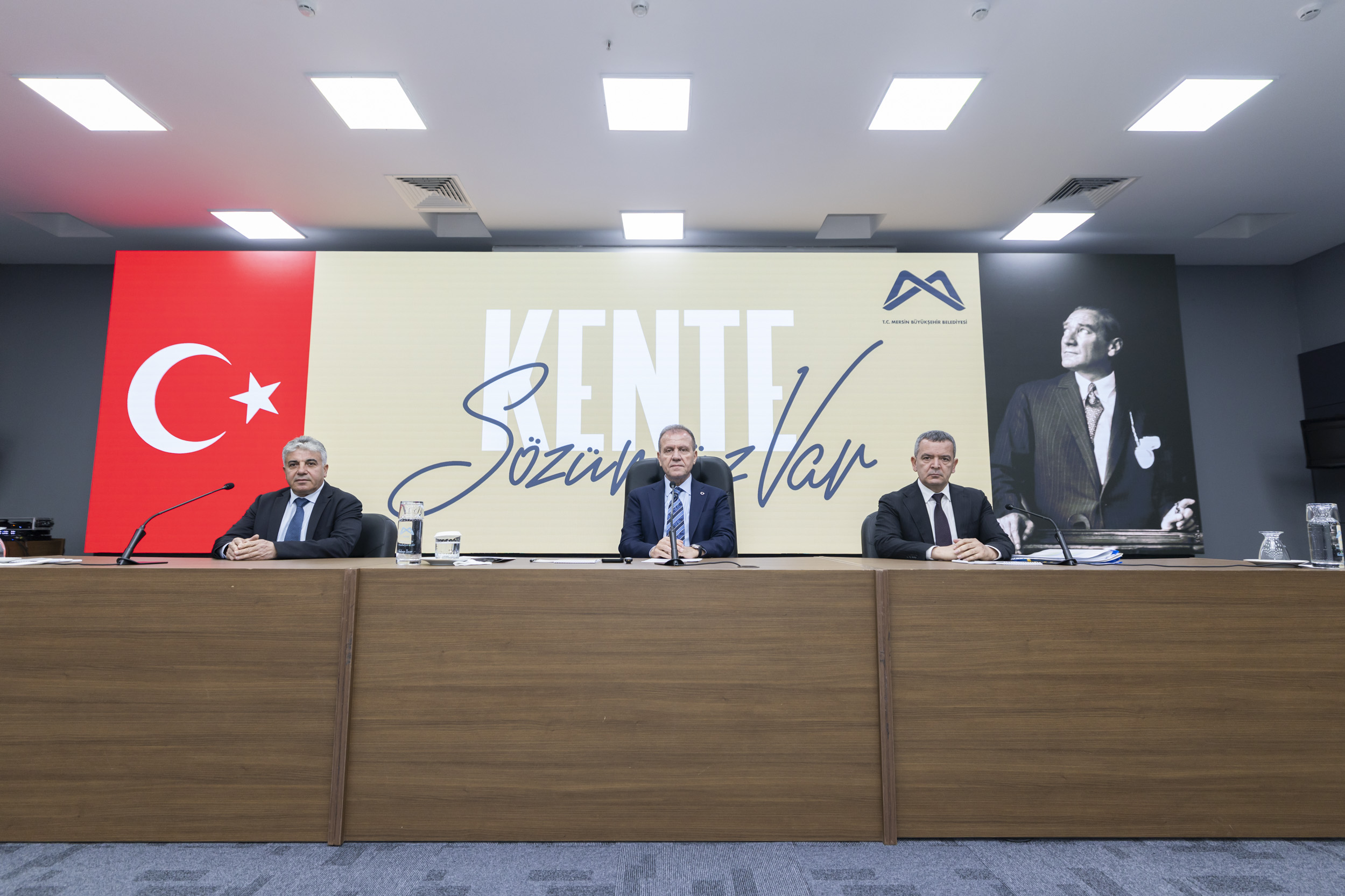 BAŞKAN SEÇER, ‘KENT KATILIMI BULUŞMALARI’ KAPSAMINDA EMEK ÖRGÜTLERİ İLE BİR ARAYA GELDİ