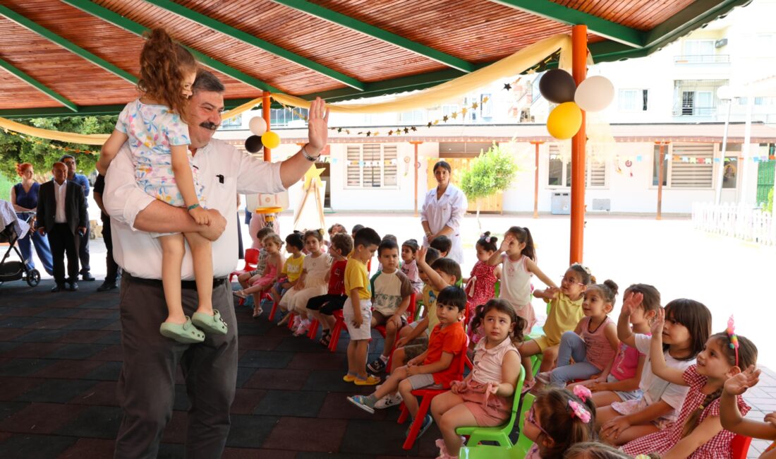 Toroslar Belediye Başkanı Abdurrahman Yıldız, 23 Nisan Ulusal Egemenlik ve