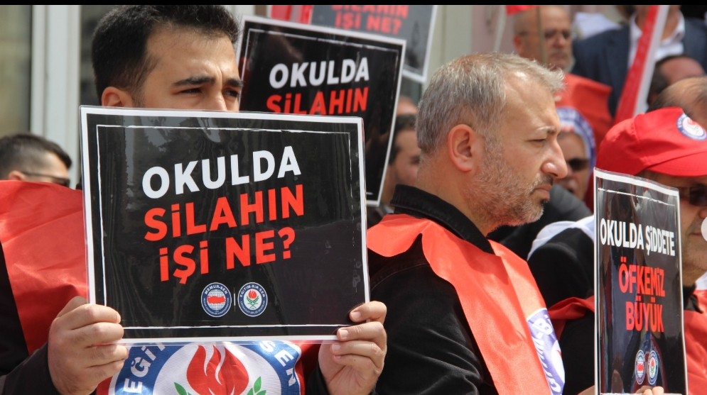 Son günlerde Şanlıurfa ve Kahramanmaraş’ta yaşanan okul baskınları, yalnızca birer güvenlik zafiyeti olarak