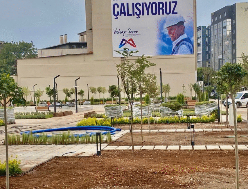 Mersin’in merkezinde, Mersin Büyükşehir Belediyesi tarafından yürütülen çalışmalar kapsamında önemli