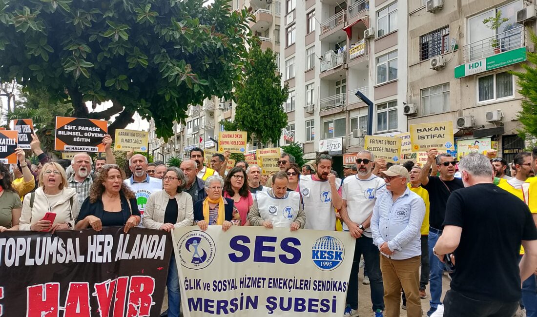 KESK Mersin Şubeler Platformu üyeleri, İki günlük süreyle iş bırakma