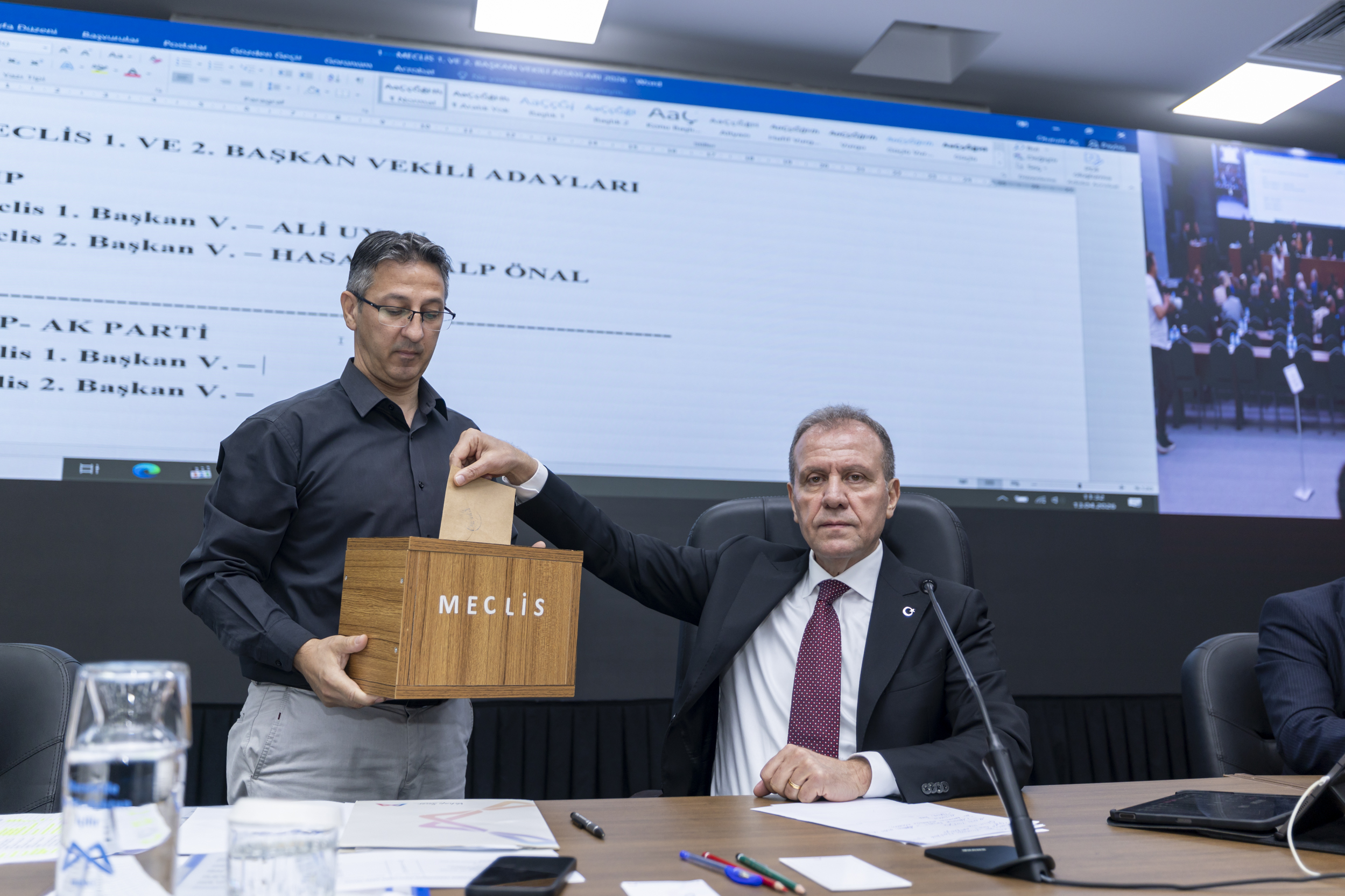 “Metro-tramvay üzerinden siyaset üretmiyoruz”