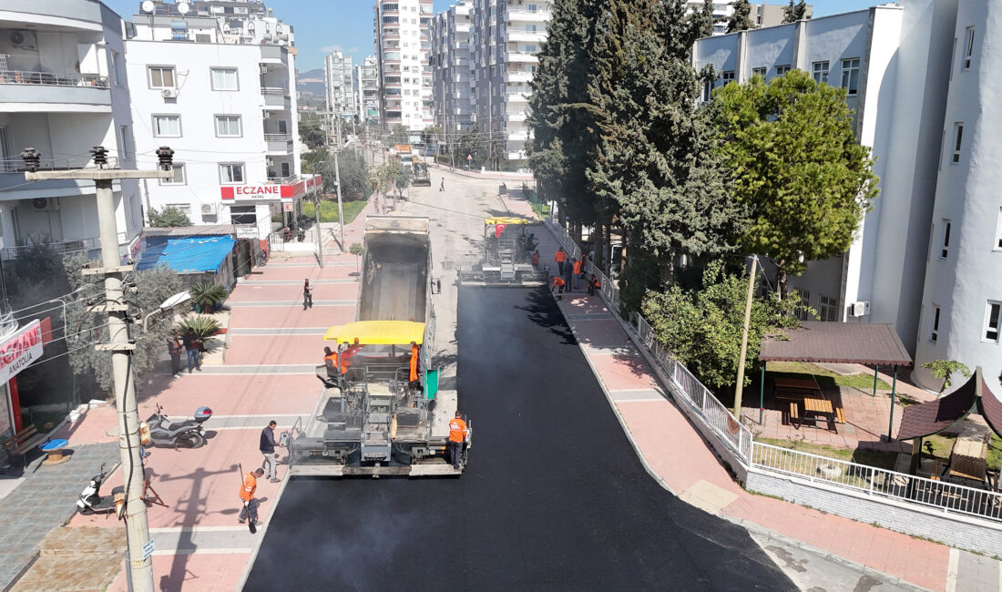 BÜYÜKŞEHİR’İN YOL YAPIM EKİPLERİ YOĞUN KULLANILAN GÜZERGÂHLARDA YOL YENİLEME MESAİSİNDE Mersin Büyükşehir Belediyesi Yol Yapım Bakım ve Onarım Dairesi Başkanlığı’na