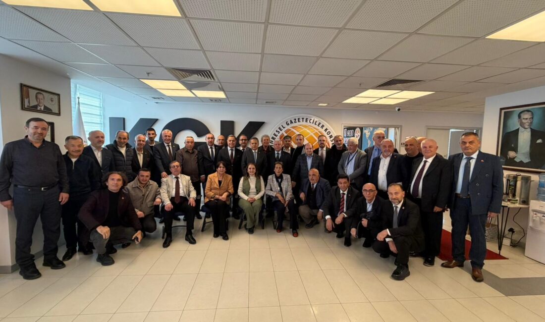 KGK’da Yerel Medya tek ses: Meslek Birliği Yasası şart Ankara’ya 44 şehirden gelen Küresel Gazeteciler Konseyi (KGK) il temsilcisi