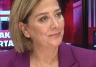 DEVA PARTİSİ Yenişehir İlçe Başkanı Leyla Pak son günlerde okullarda