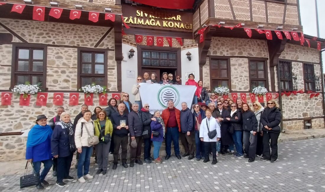 ÇEVRE GÖNÜLLÜLERİ SİVRİHİSAR’A HAYRAN KALDILAR Eskişehir Çevre Koruma ve Geliştirme Derneği (ESÇEVDER), “Doğayı tanı, sev