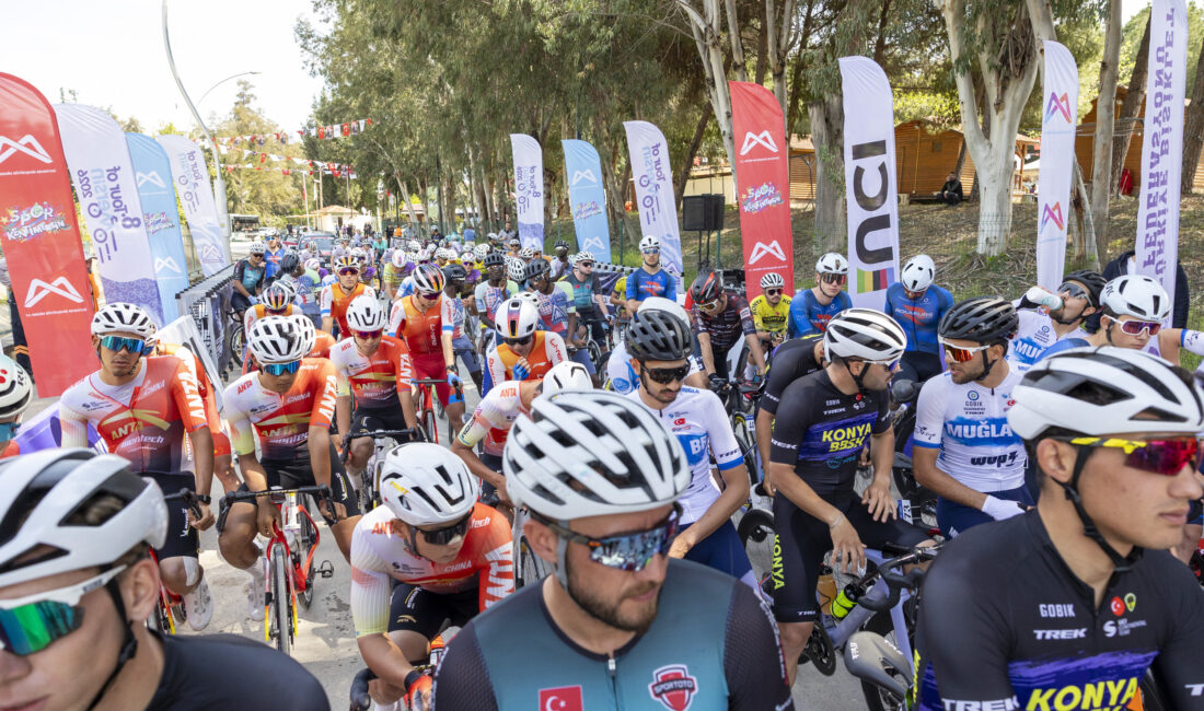 TOUR OF MERSİN’İN 3. ETABI TARSUS’TAN AYVAGEDİĞİ’NE UZANDI Mersin Büyükşehir Belediyesi tarafından düzenlenen 8. Tour of Mersin Uluslararası