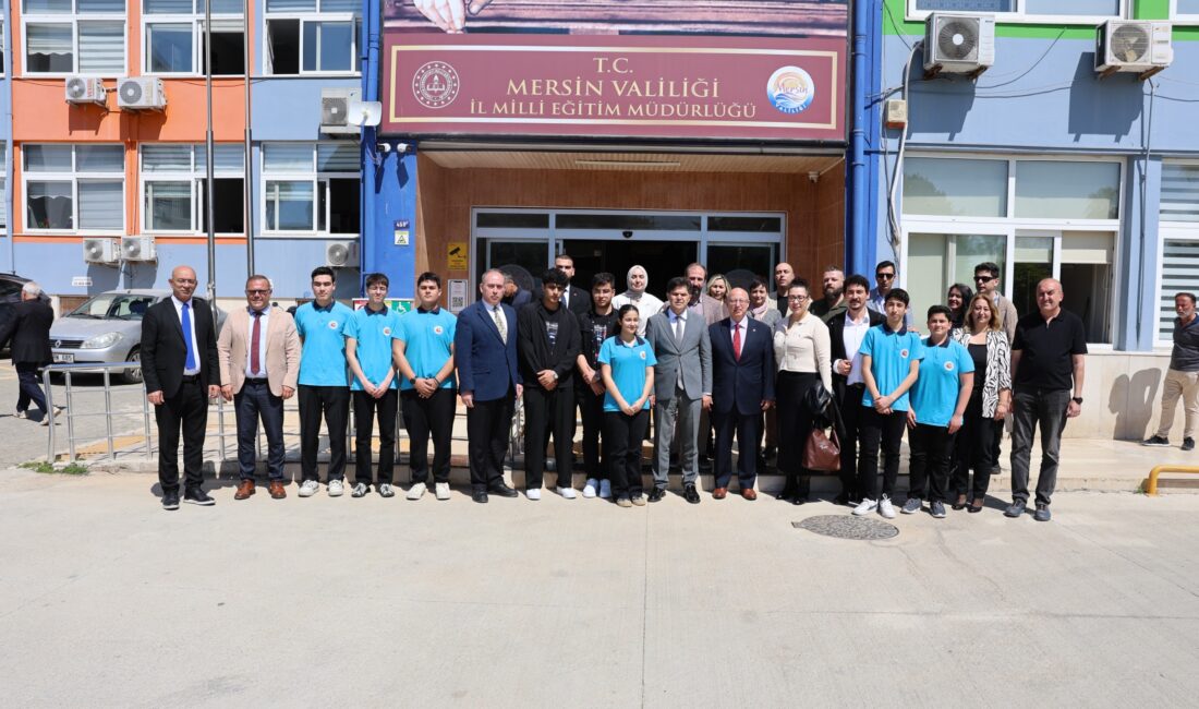 ÖZDEMİRCİ, DERECEYE GİREN ÖĞRENCİLERLE BULUŞTU İl Millî Eğitim Müdürü Muhammed Özdemirci, Türkiye Uzay Araştırmaları Hecatlon