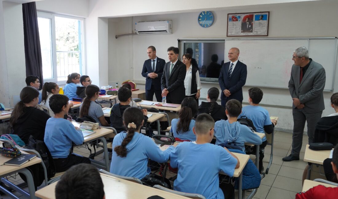 İl Millî Eğitim Müdürü Muhammed Özdemirci, Yenişehir Barbaros Ortaokulunu ziyaret