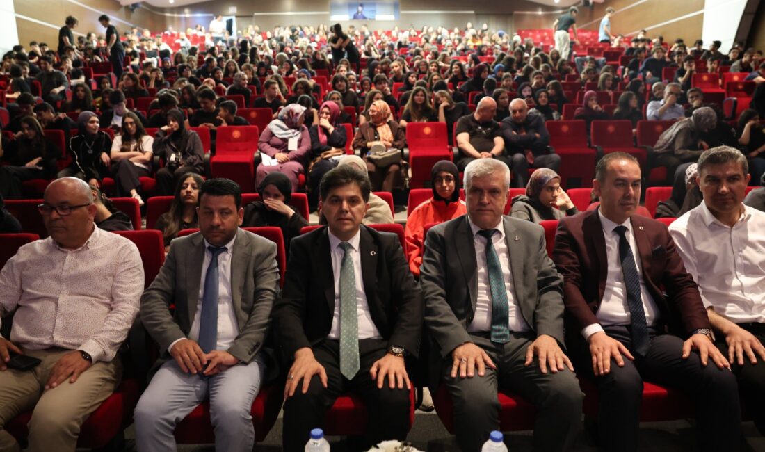 İl Millî Eğitim Müdürü Muhammed Özdemirci, Türkiye turnesi kapsamında Mersin’de