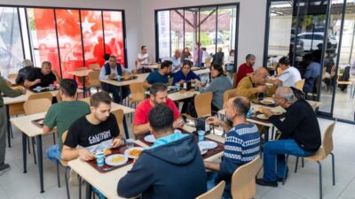 Mersin Yenişehir Belediyesi, ekonomik zorlukların yaşandığı bu dönemde vatandaşın yanında