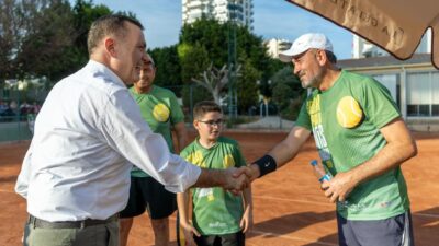 Yenişehir Belediyesi tarafından düzenlenen ve kuşakları aynı kortta buluşturan “Kuşaklar