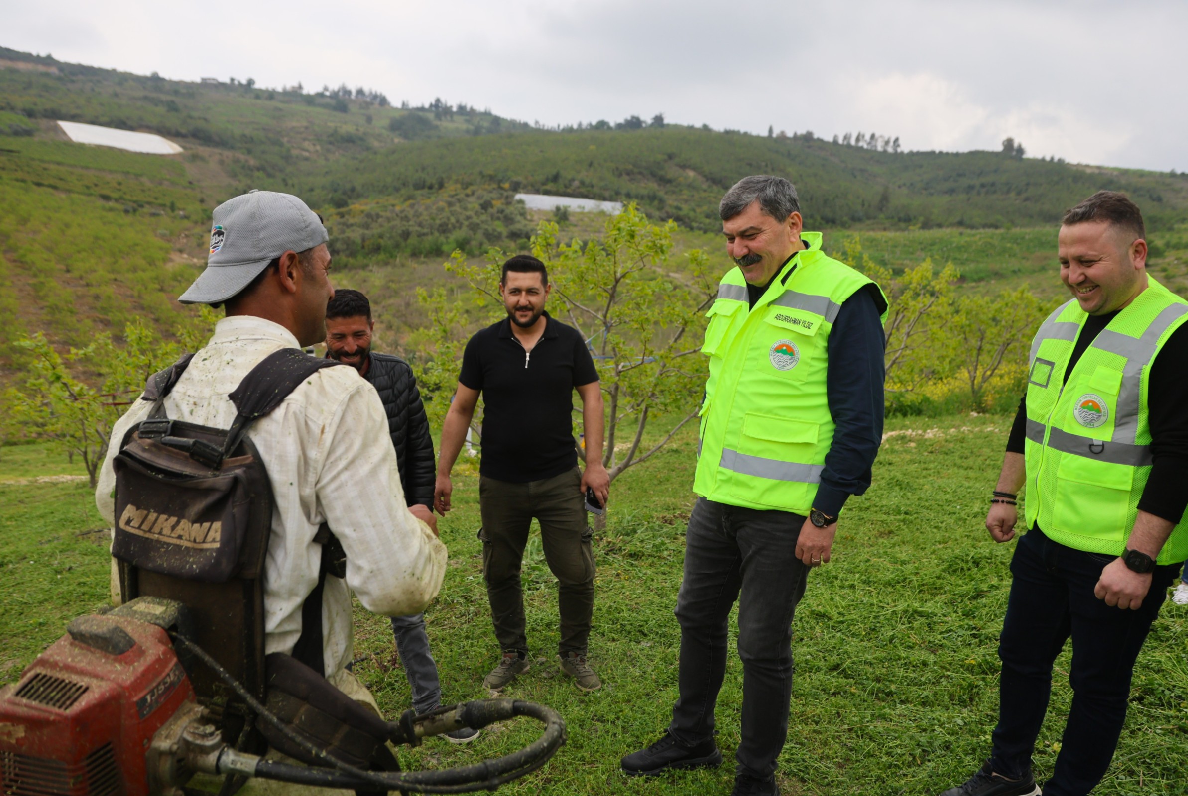 ÇİFTÇİLER BAHÇE YOLLARINA GÜVENLE ULAŞIYOR