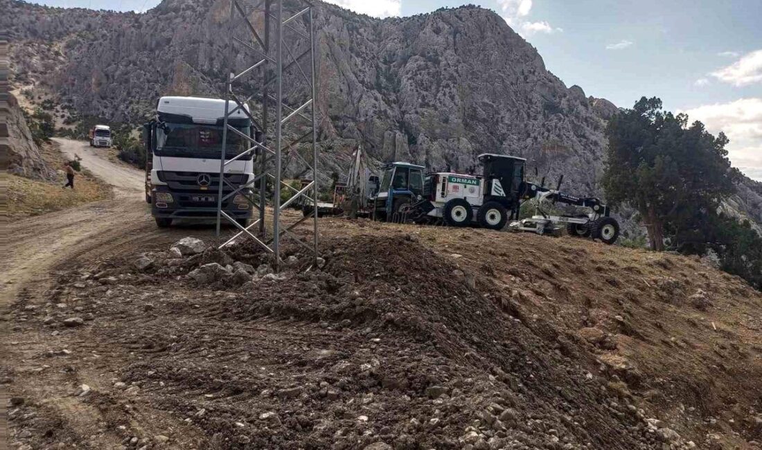 UYSAL: ‘MUT GÖKÇETAŞ’TA MEYDANA GELEN HEYELANDAN ZARAR GÖREN HANELERE DESTEK BEKLİYORUZ’ Milliyetçi Hareket Partisi Mersin Milletvekili ve MYK Üyesi Dr. Levent