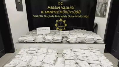 Mersin’de polisin düzenlediği operasyonda, 6 valiz içerisinde toplam 184 kilo