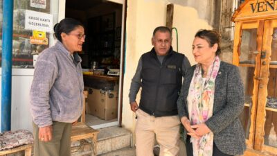 Adana Ceyhan ilçesi Kızıldere Köyü’nde vatandaşları, çiftçiyi, esnaf ve sanatkarı