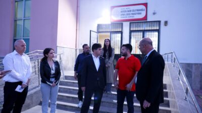 İl Millî Eğitim Müdürü Muhammed Özdemirci, Mezitli ilçesi’ndeki Naim Süleymanoğlu Spor Lisesi, Nevit