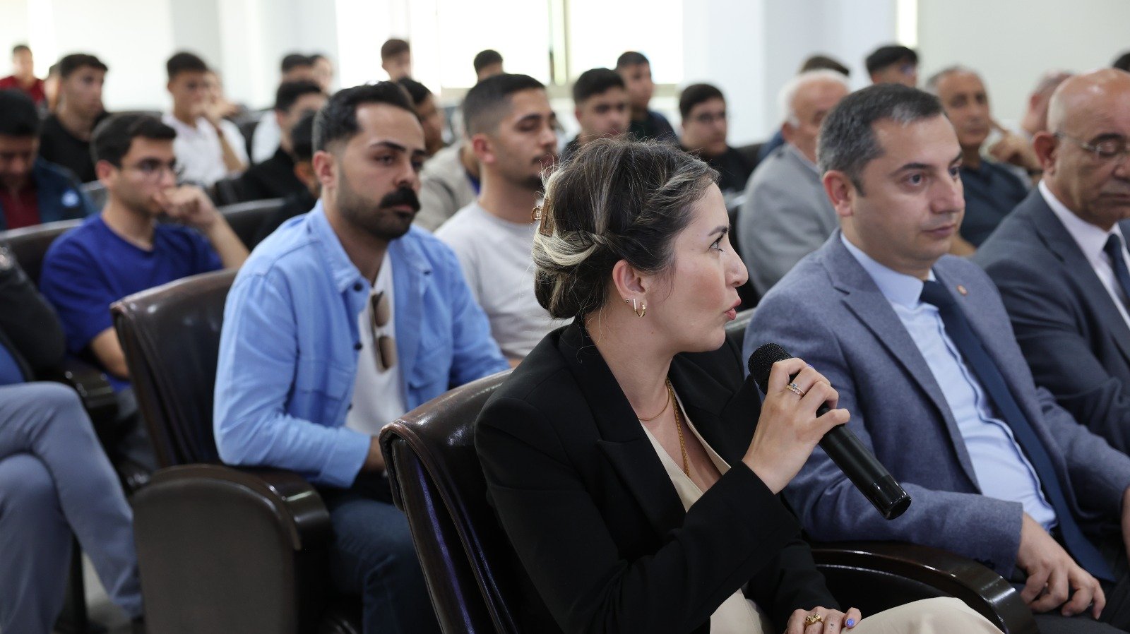 ÖZDEMİRCİ, İŞ DÜNYASI BULUŞMASI VE SORTEX OPERATÖRLÜĞÜ EĞİTİMİNE KATILDI