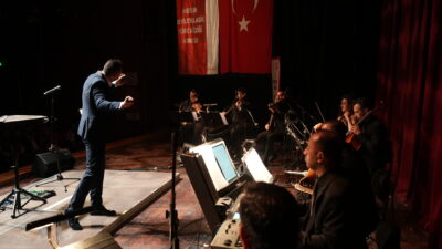 Mersin Kültür Yolu Festivali’nin 6. gününde düzenlenen konserler, geleneksel el
