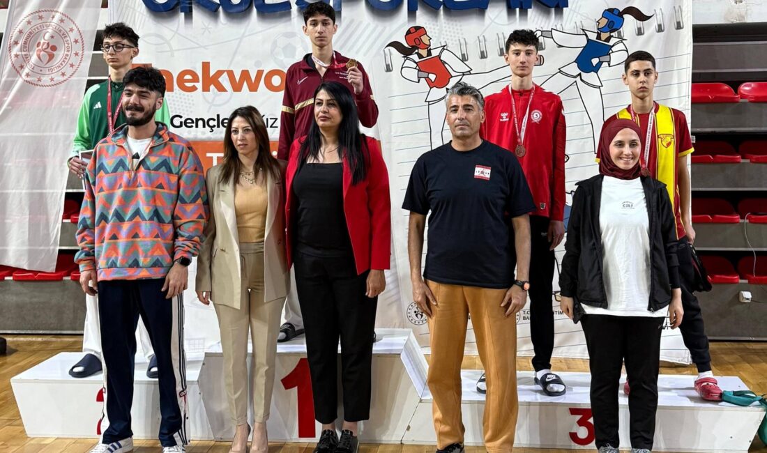 27–30 Nisan tarihleri arasında Sivas’ta düzenlenen Okul Sporları Gençler Taekwondo