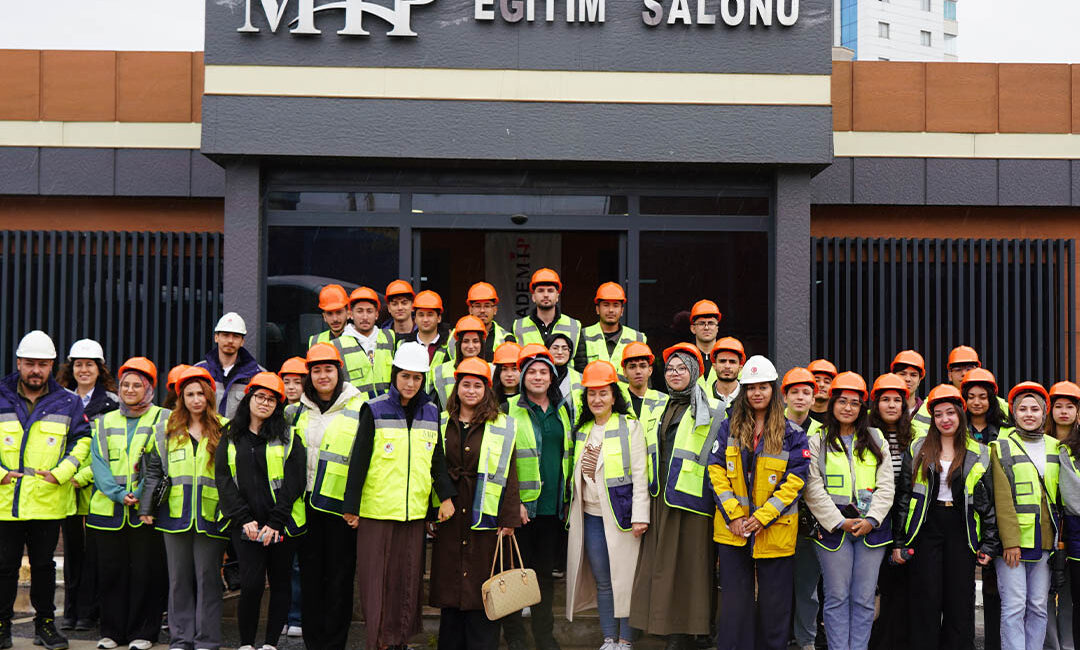 Mersin Uluslararası Liman İşletmeciliği (MIP) Tarsus Üniversitesi İşletme Bölümü öğrencilerini