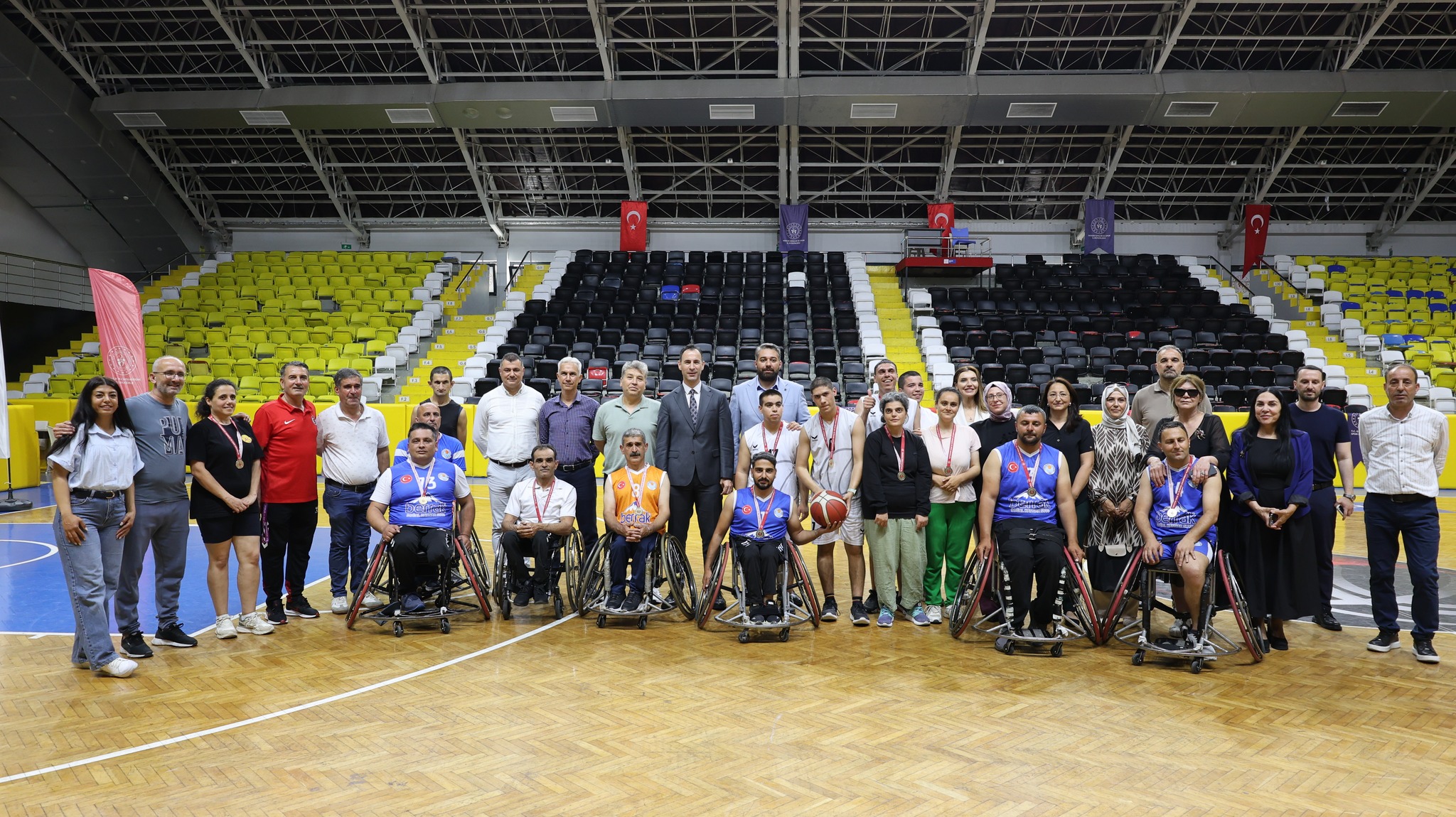 SPOR AŞKI ENGEL TANIMAZ ŞENLİĞİ MERSİN’DE GÖNÜLLERİ BİRLEŞTİRDİ