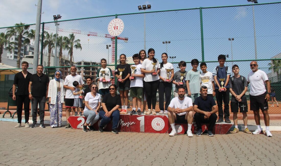 19 Mayıs Coşkusu Kortlara Yansıdı 20-22 Mayıs 2026 tarihleri arasında Mersin Tenis Kompleksi’nde düzenlenen Büyükler