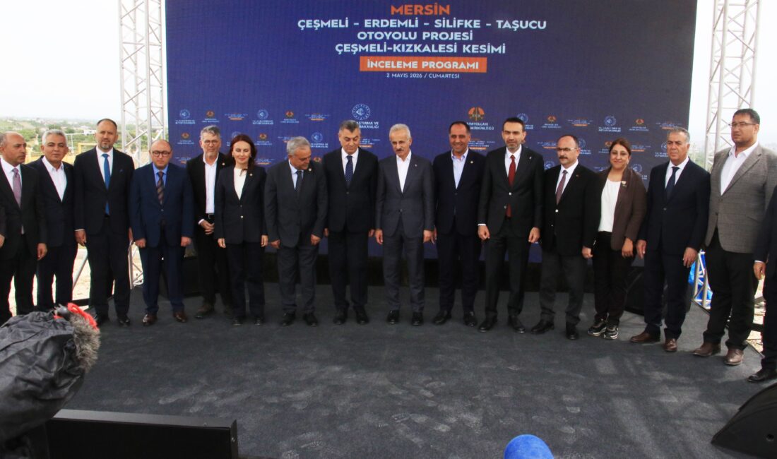 Yıllardır tamamlanması beklenen Çeşmeli–Taşucu Otoyolu projesinde etaplara bölünme tartışması derinleşiyor.